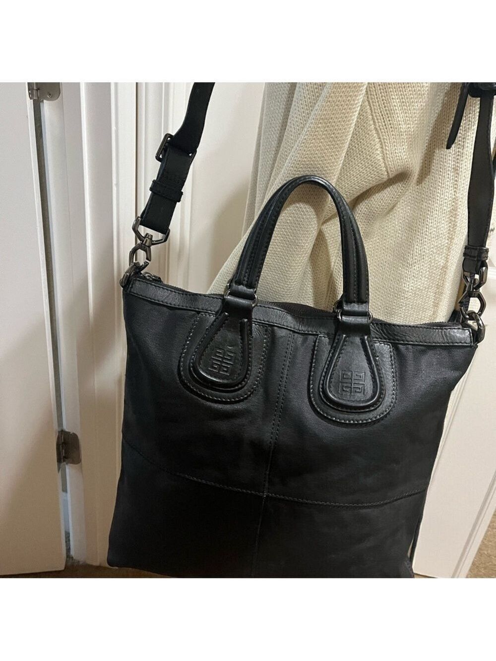 GIVENCHY COATED CANVAS NIGHTINGALE - Picture 16 of 16